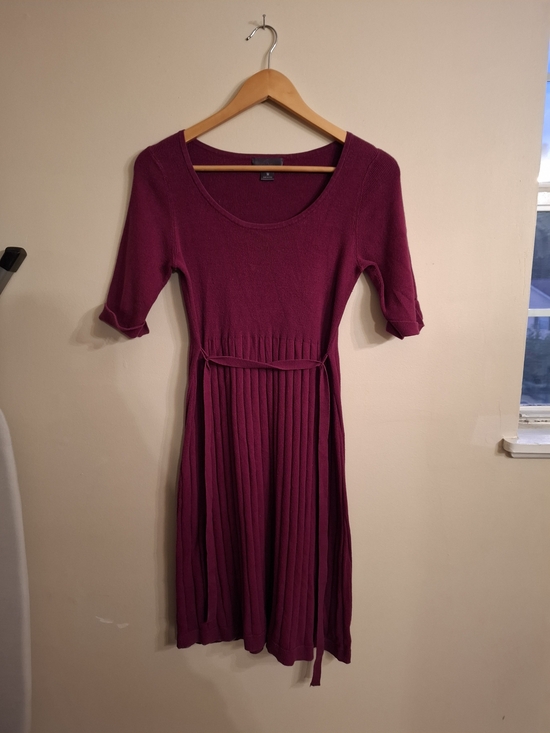 Oh Baby by Motherhood Dresses & Skirts - Oh Baby by Motherhood Scoop Neck Pleated Midi Dress - Berry Plum